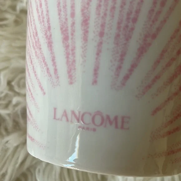 Lancôme Paris Oui La Vie Est Belle Double Walled Insulated Cup with Silicone Lid - Picture 3 of 7